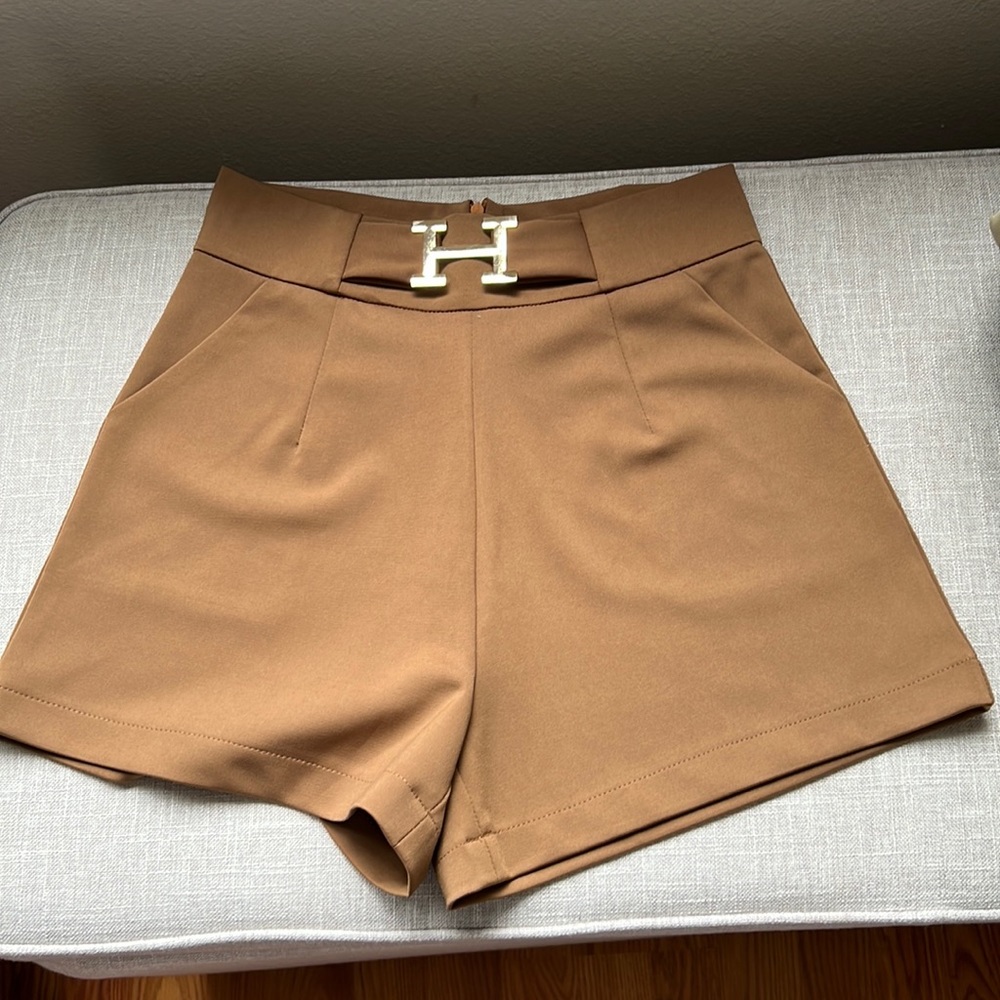 High Waist Short color brown/mocha